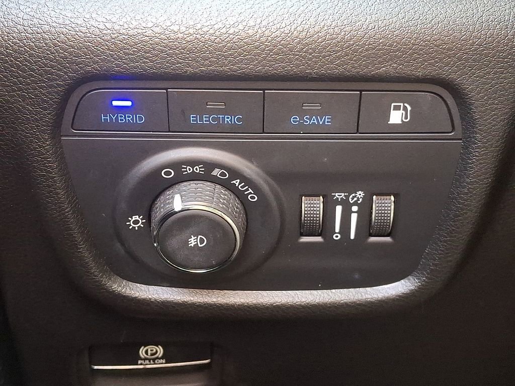 Used 2024 Jeep Grand Cherokee Limited 4xe image 27