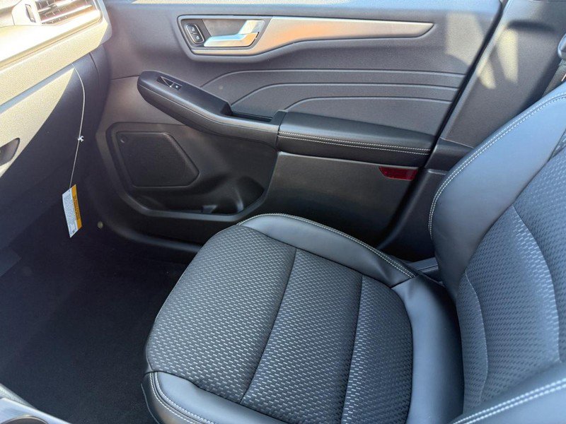 New 2026 Ford Escape SE image 17