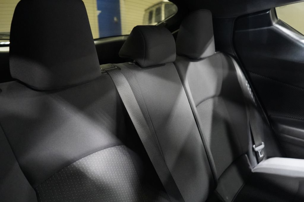 Used 2019 Toyota C-HR LE FWD image 24