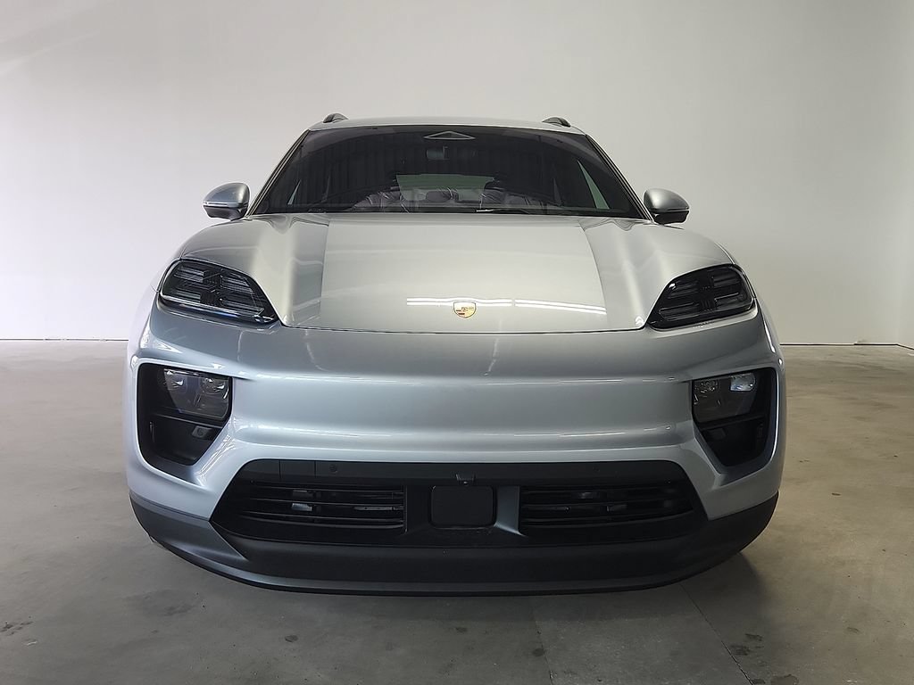 New 2026 Porsche Macan 4 Electric AWD/4WD image 8