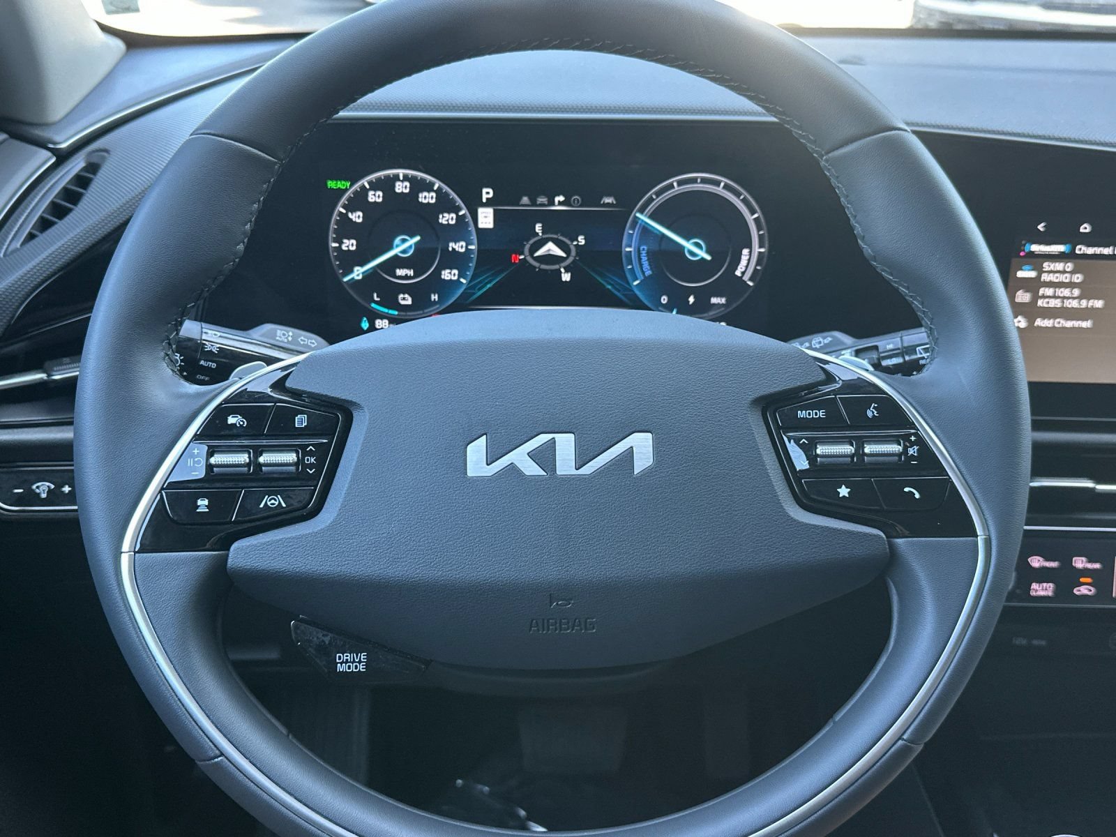 Certified 2024 Kia Niro Wind FWD image 24