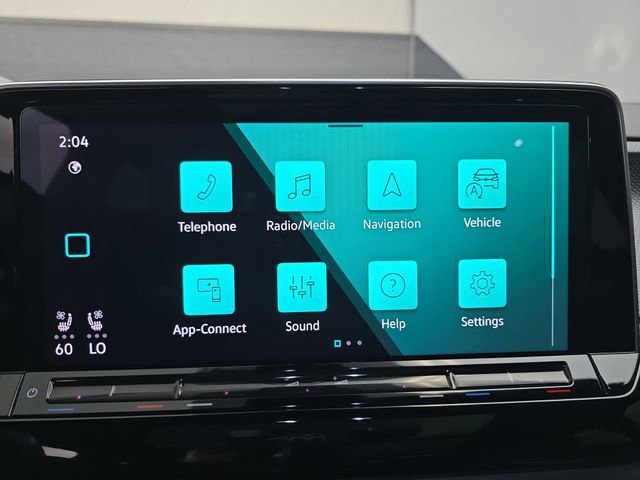 Used 2024 Volkswagen Atlas Cross Sport SEL R-Line AWD/4WD image 32
