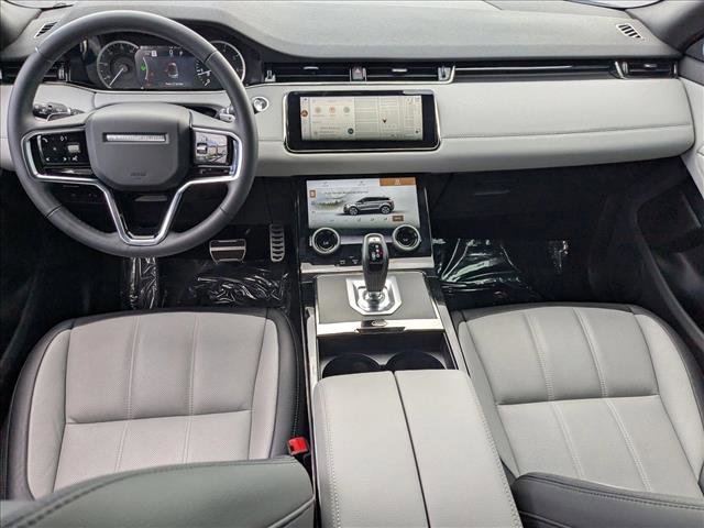 Used 2023 Land Rover Range Rover Evoque R-Dynamic SE image 18