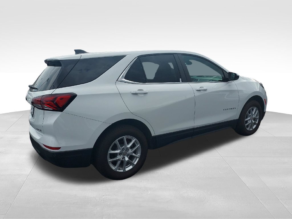 Used 2024 Chevrolet Equinox LT w/ LPO, Floor Liner Package AWD/4WD image 5