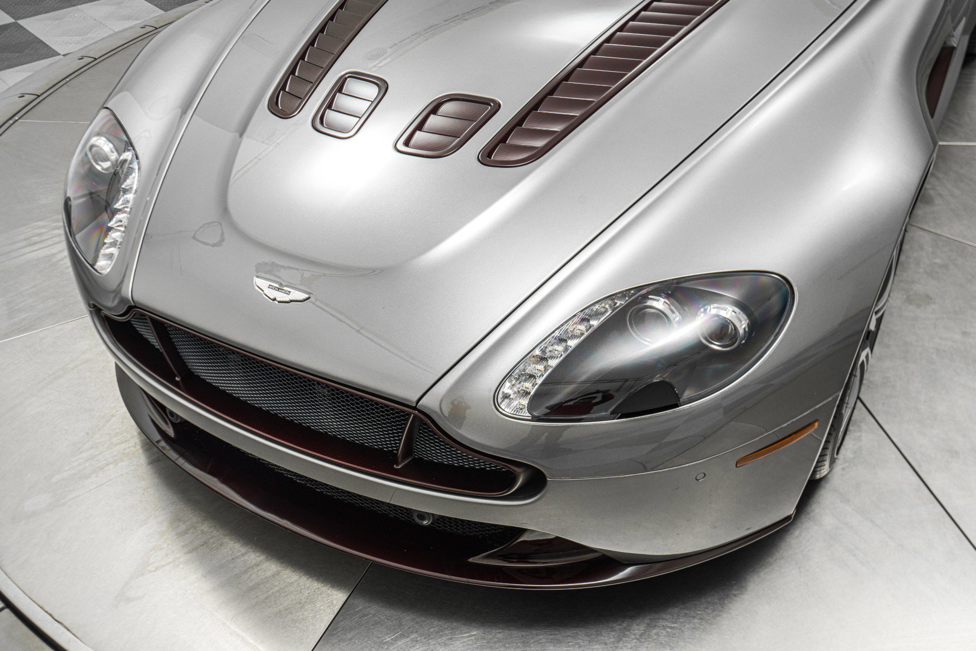 Used 2017 Aston Martin V12 Vantage S image 37