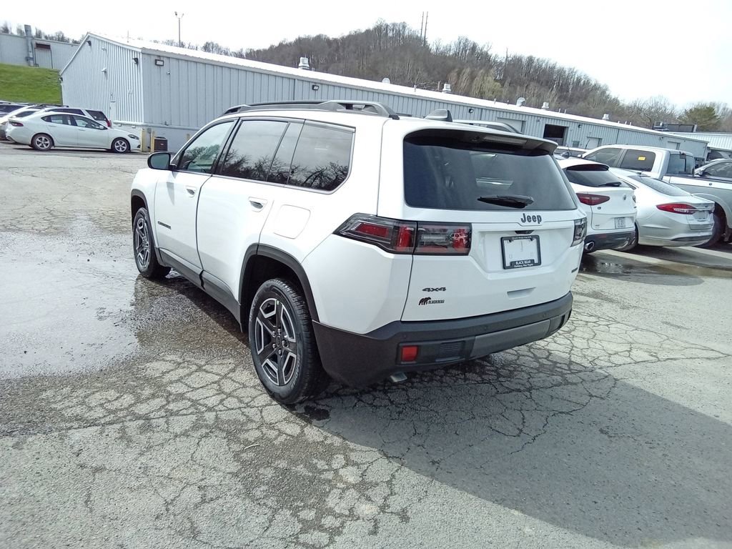 New 2026 Jeep Cherokee Laredo image 6