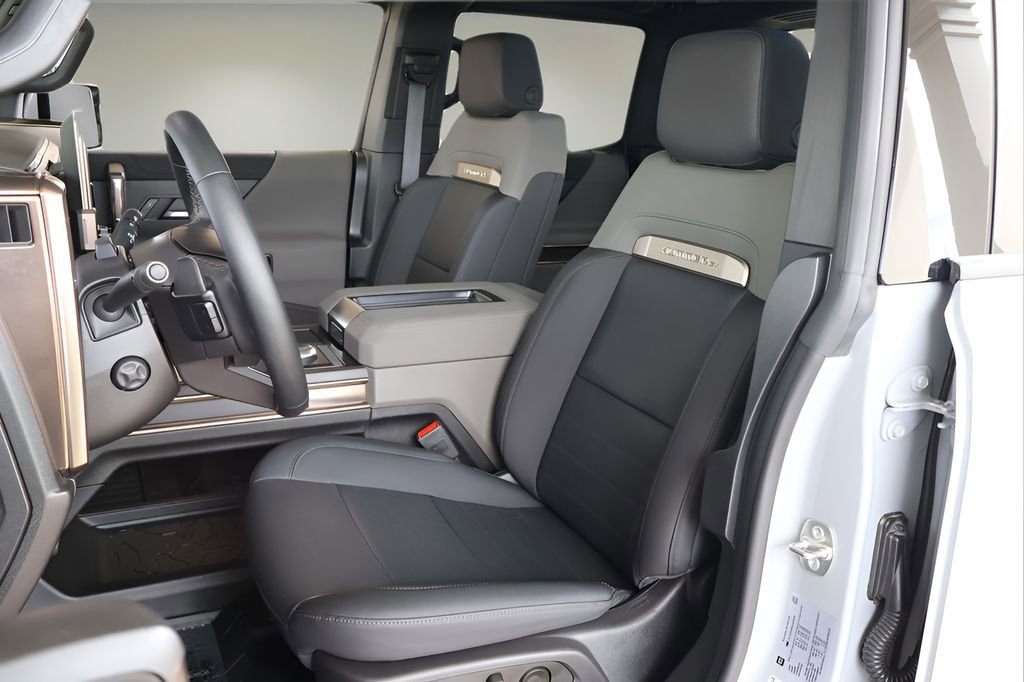 Used 2024 GMC Hummer EV 3X w/ LPO, Illumination Package AWD/4WD image 11