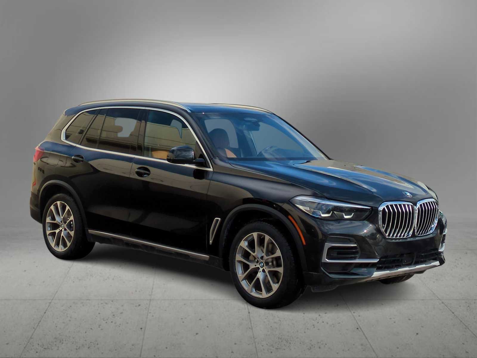 Certified 2022 BMW X5 xDrive40i image 2