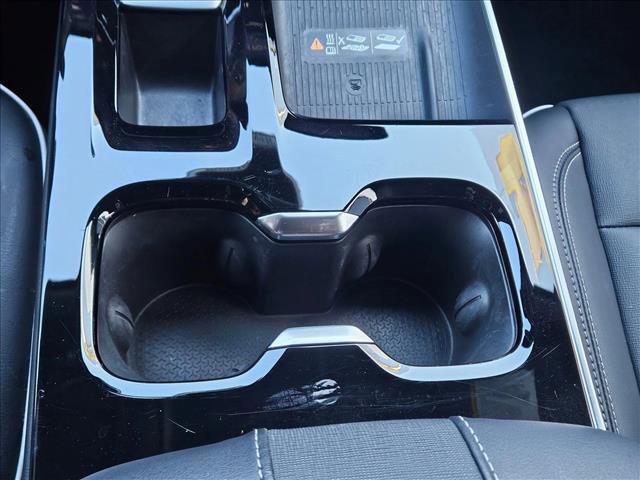 Used 2025 Buick Enclave Preferred image 12