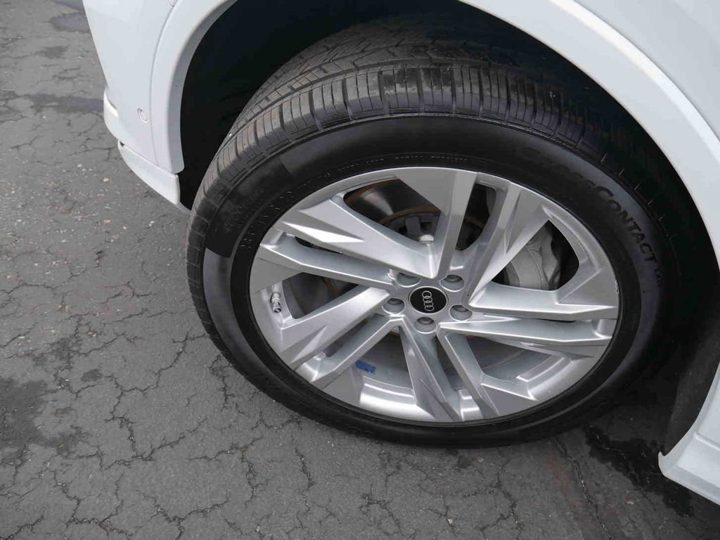 Used 2023 Audi Q7 3.0T Premium Plus image 14