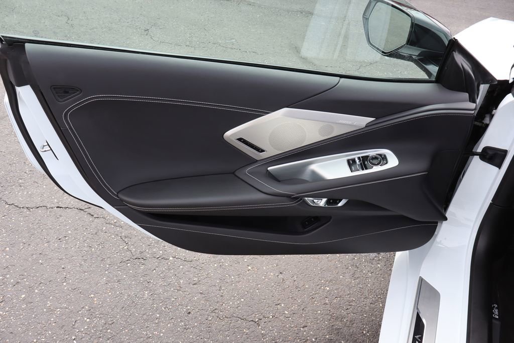 Used 2024 Chevrolet Corvette Stingray w/ Z51 Performance Package image 6