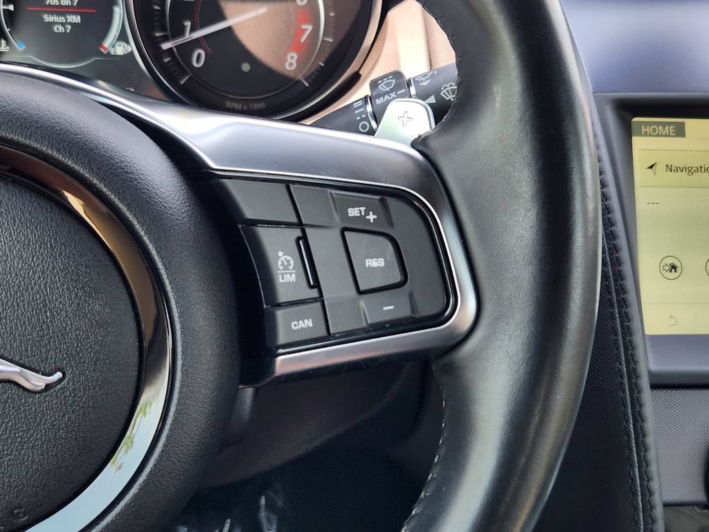 Used 2020 Jaguar F-TYPE Coupe RWD image 19
