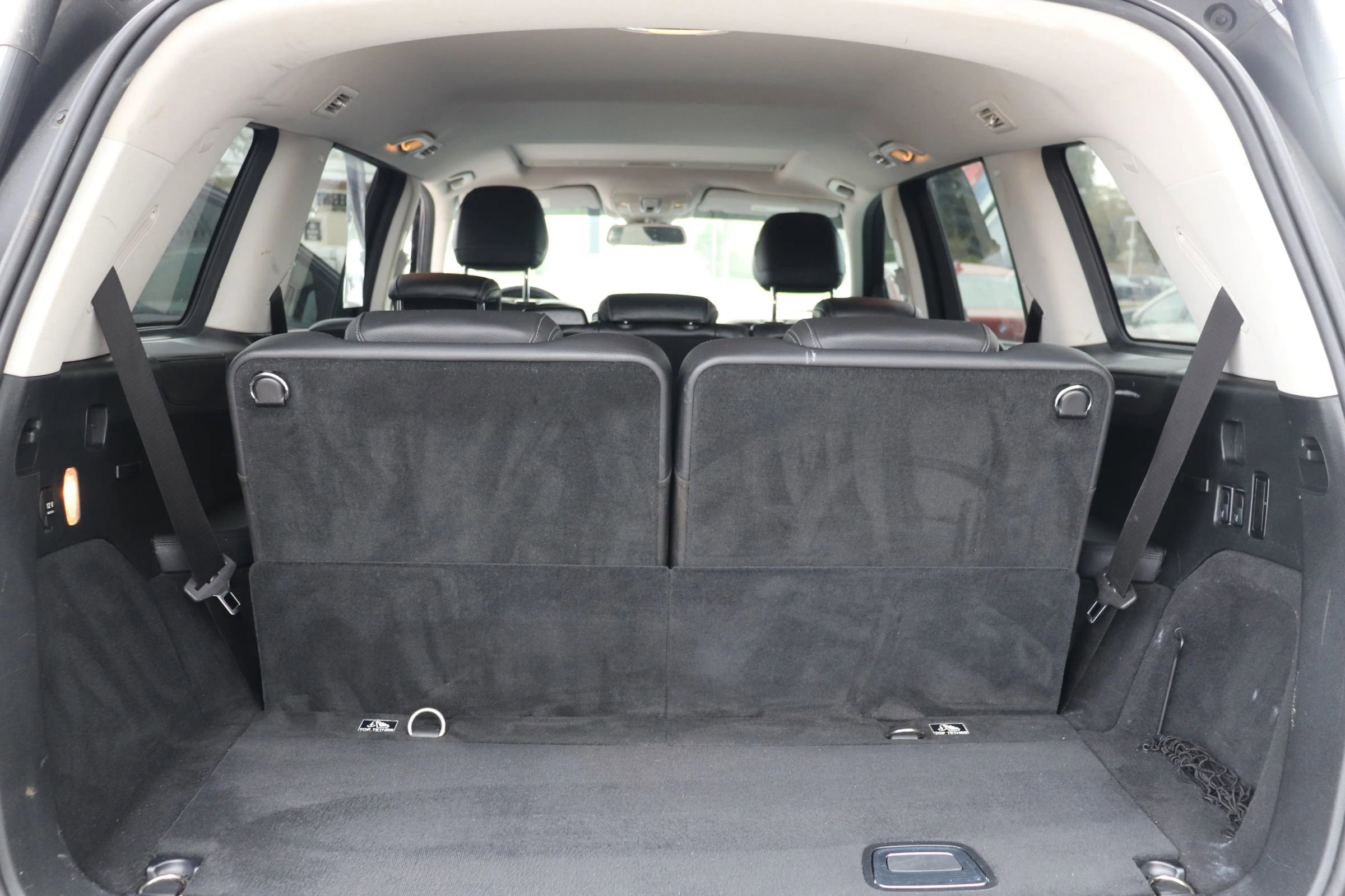 Used 2017 Mercedes-Benz GLS 450 4MATIC w/ Premium Package image 11