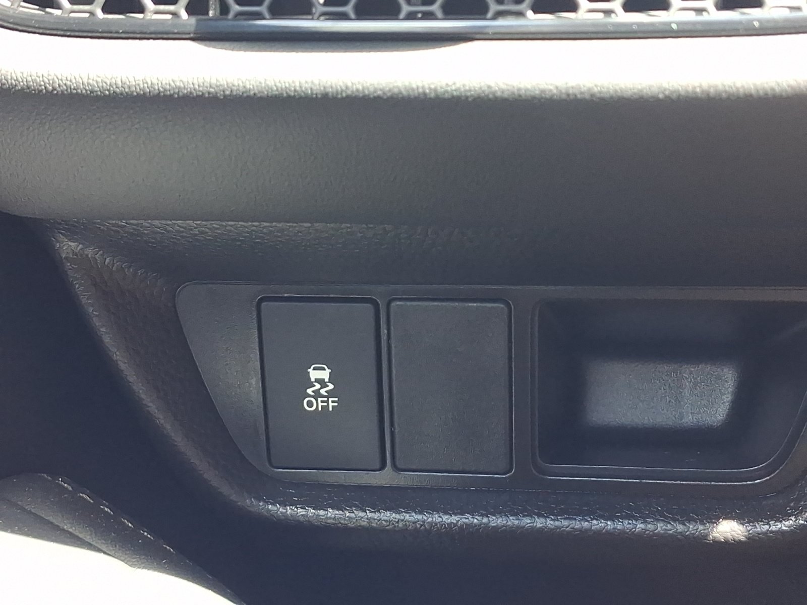 Used 2027 Honda HR-V LX image 26