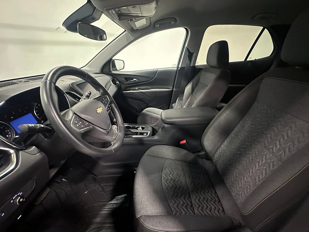Used 2023 Chevrolet Equinox LT AWD/4WD image 3