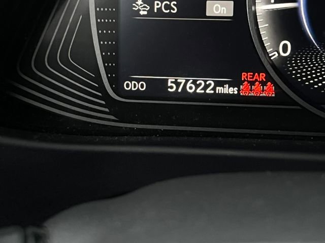 Used 2019 Lexus UX 200 image 21