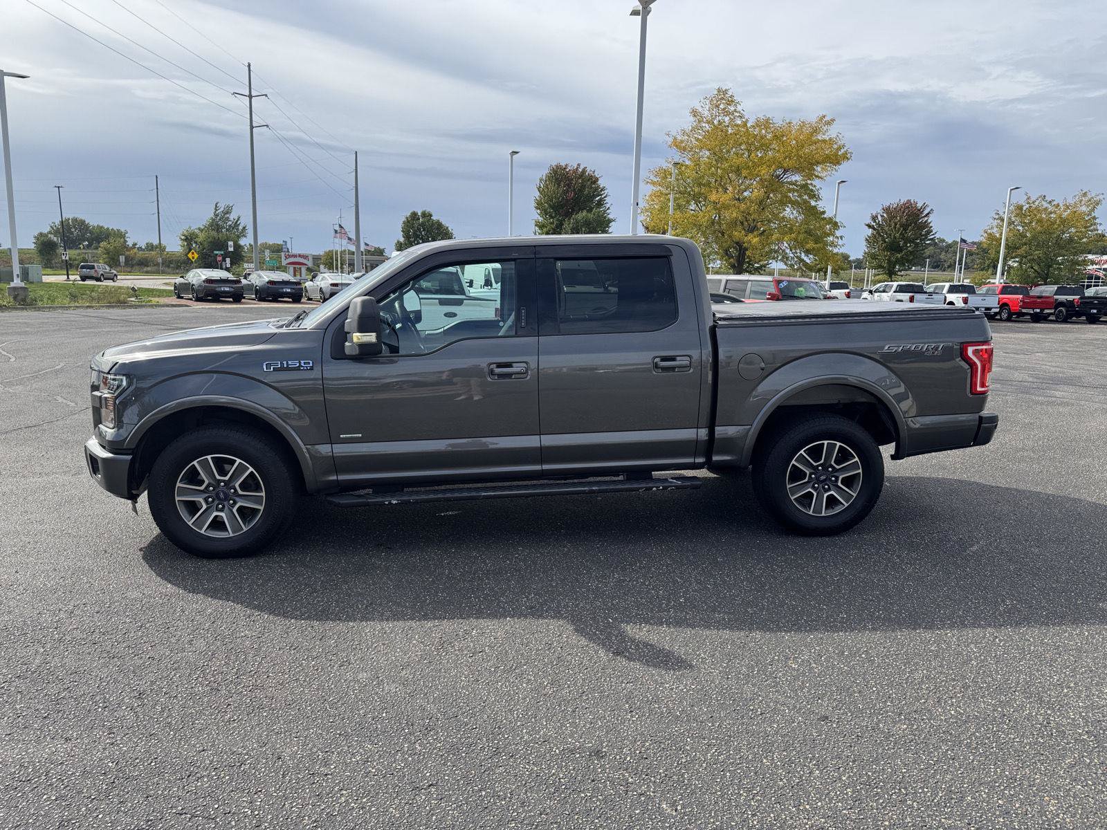 Used 2016 Ford F150 XLT w/ Equipment Group 302A Luxury AWD/4WD image 8