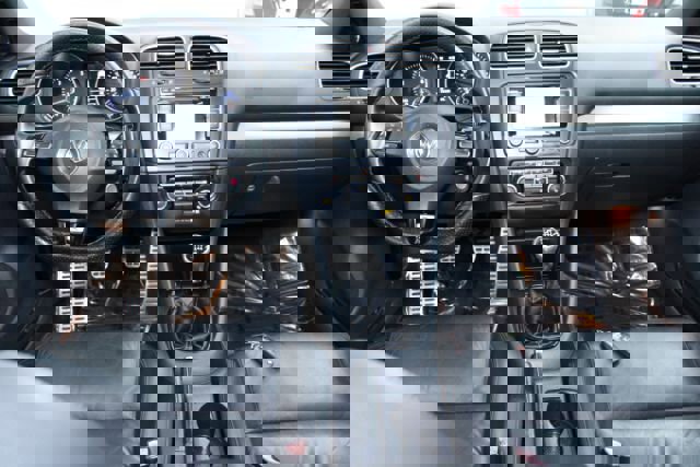 Used 2013 Volkswagen Golf 4-Door image 2