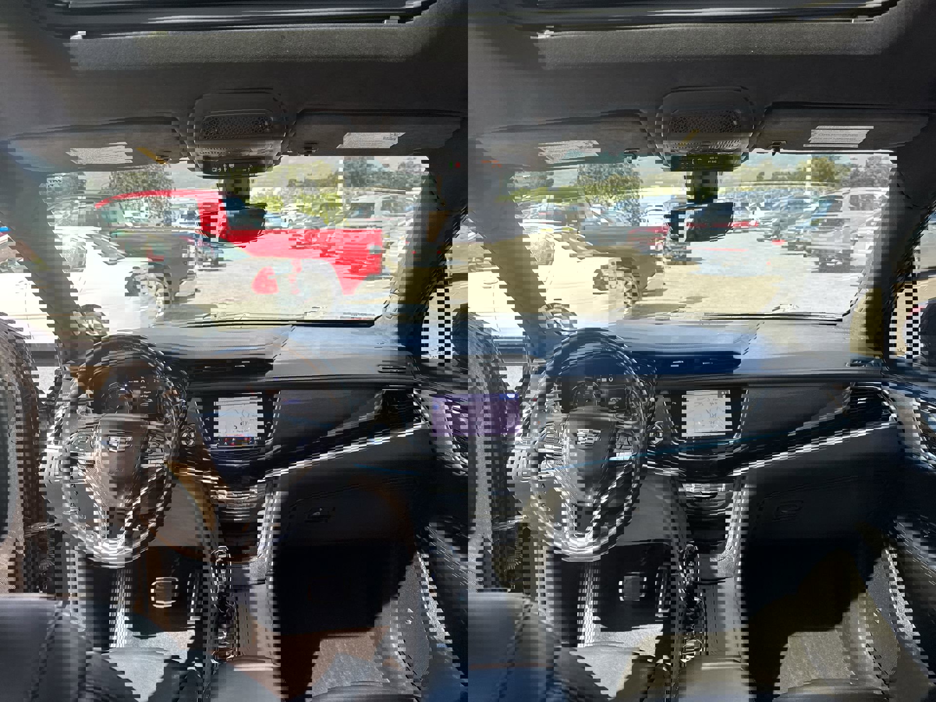 Used 2021 Cadillac XT6 Sport w/ LPO, ONYX Package image 21