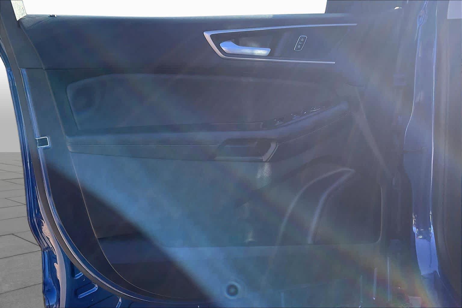 Used 2022 Ford Edge SEL AWD/4WD image 22
