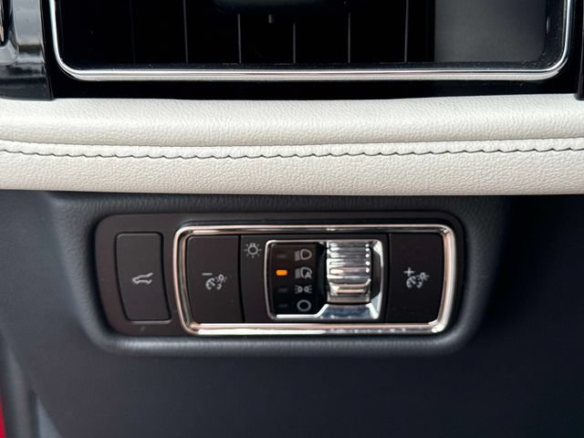 Used 2025 Lincoln Aviator Reserve w/ Equipment Group 201A AWD/4WD image 32