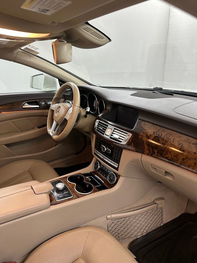 Used 2012 Mercedes-Benz CLS 550 4MATIC image 35