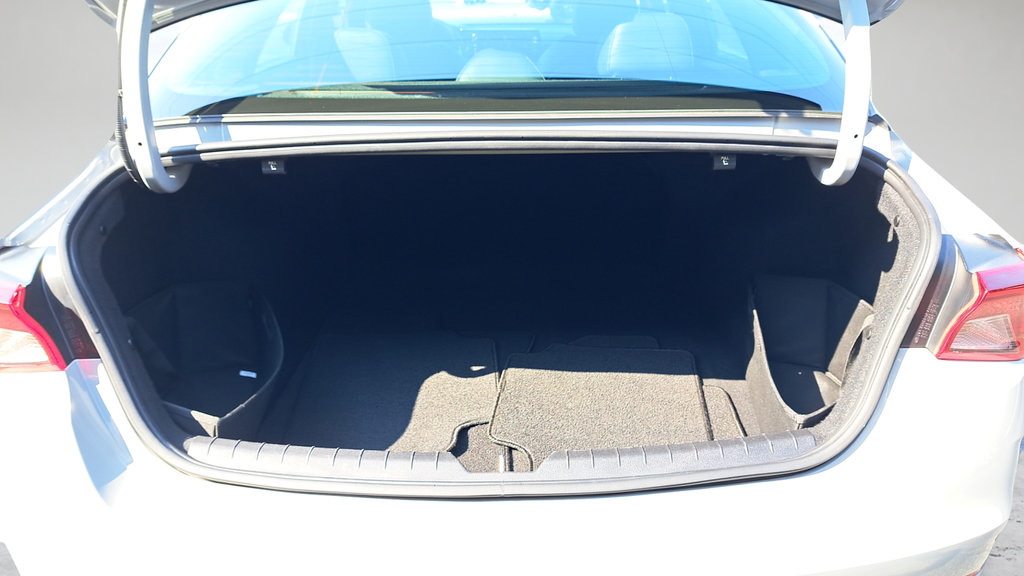 Used 2022 Kia K5 GT-Line FWD image 39