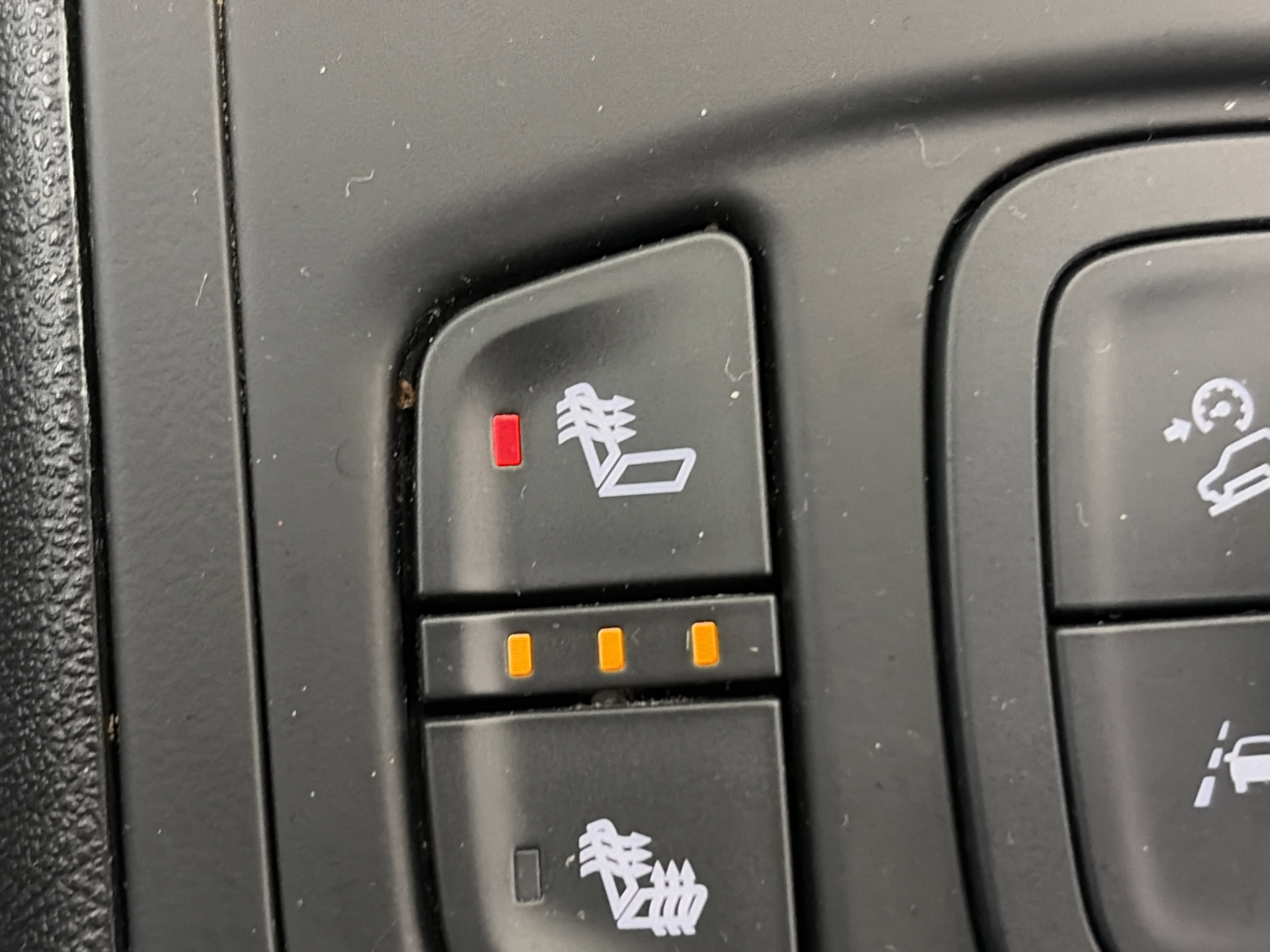 Used 2023 GMC Terrain SLE w/ Driver Convenience Package image 25