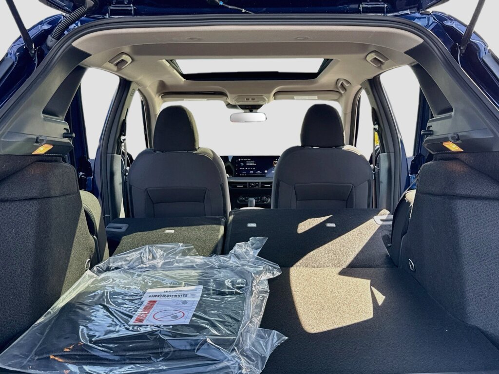 New 2027 Nissan Kicks SV AWD/4WD image 8