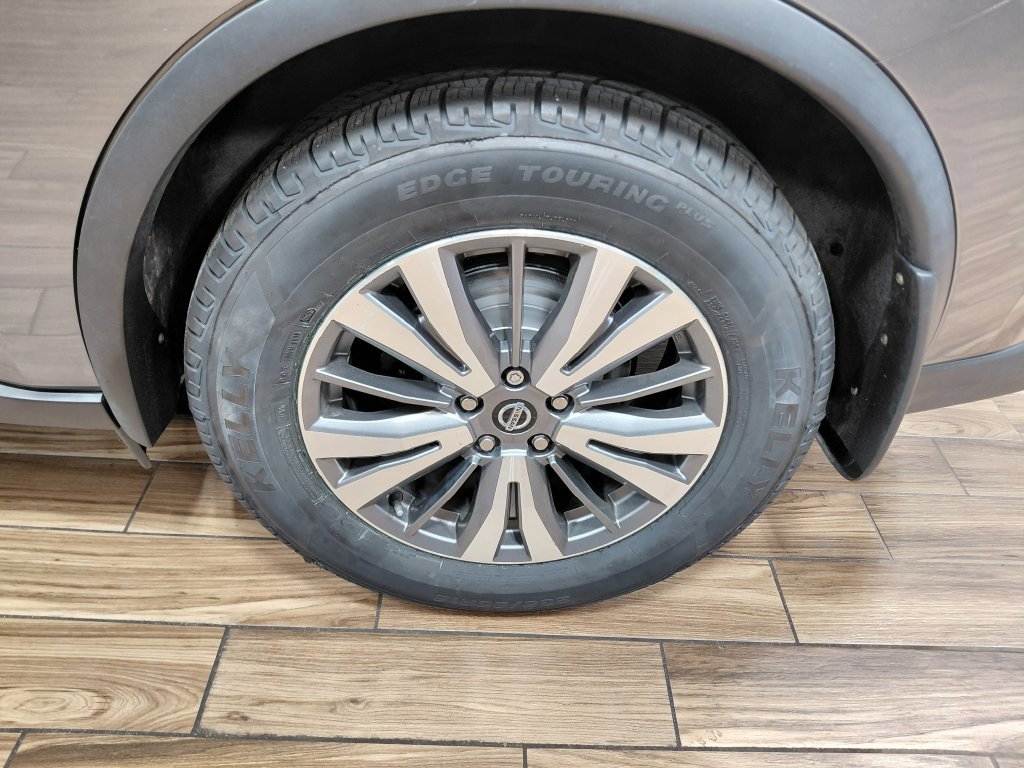 Used 2022 Nissan Murano S AWD/4WD image 16