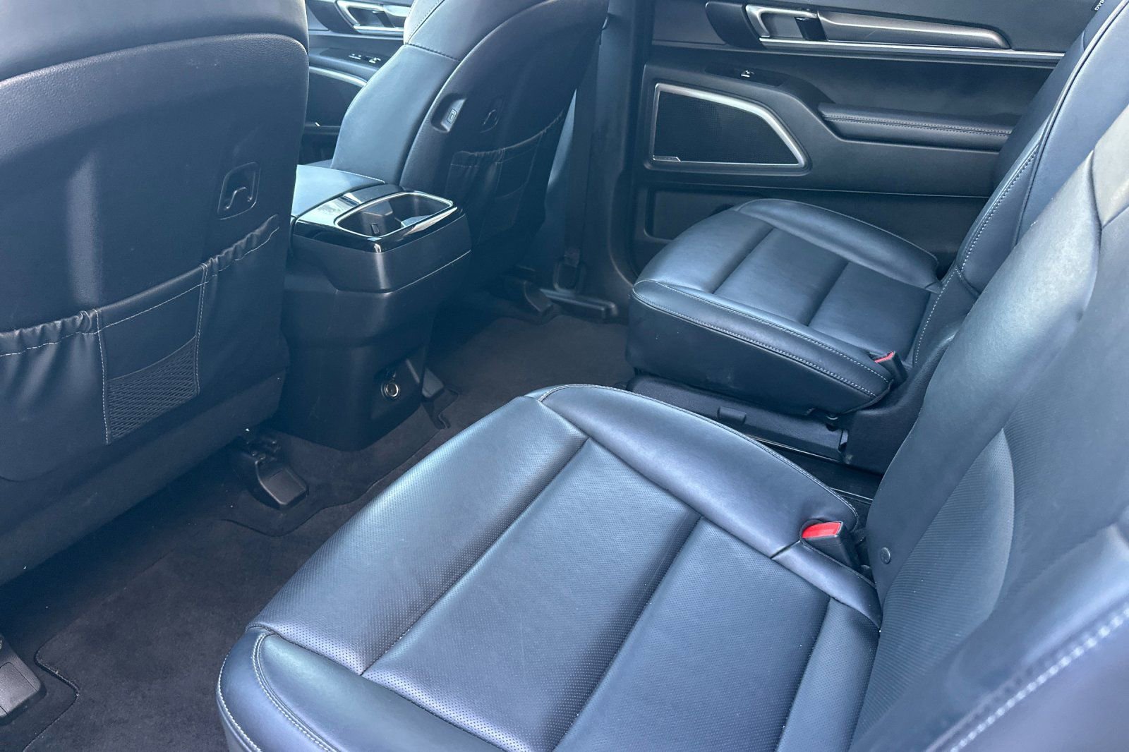 Used 2025 Kia Telluride S image 12