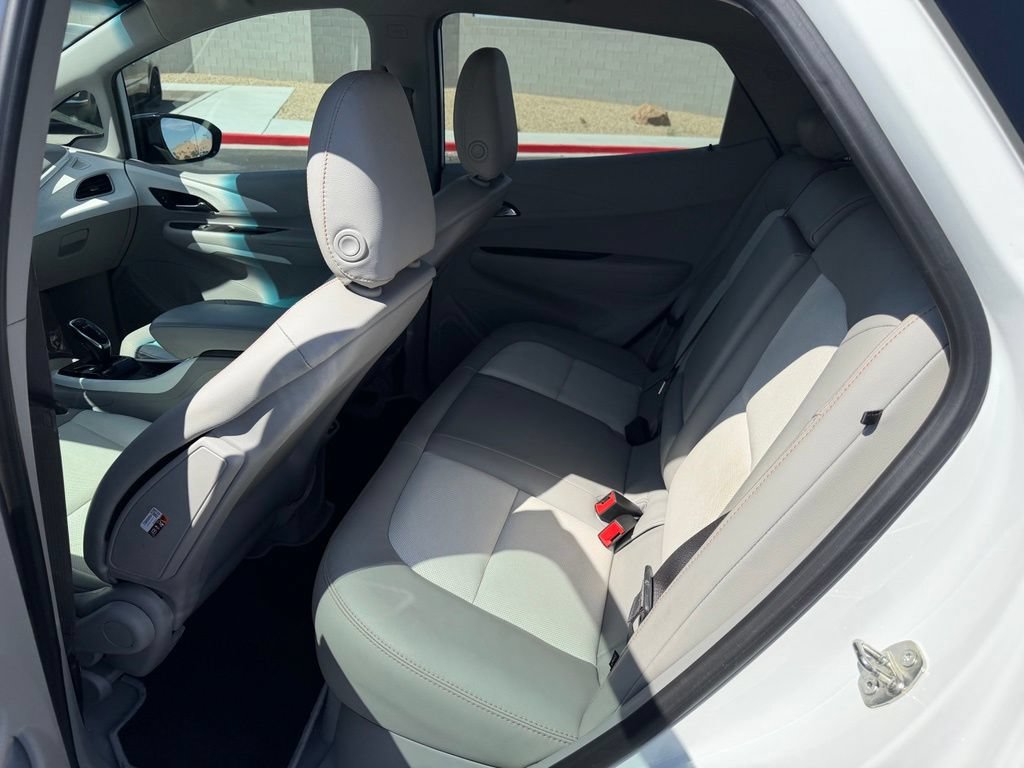 Used 2019 Chevrolet Bolt Premier w/ Infotainment Package FWD image 18