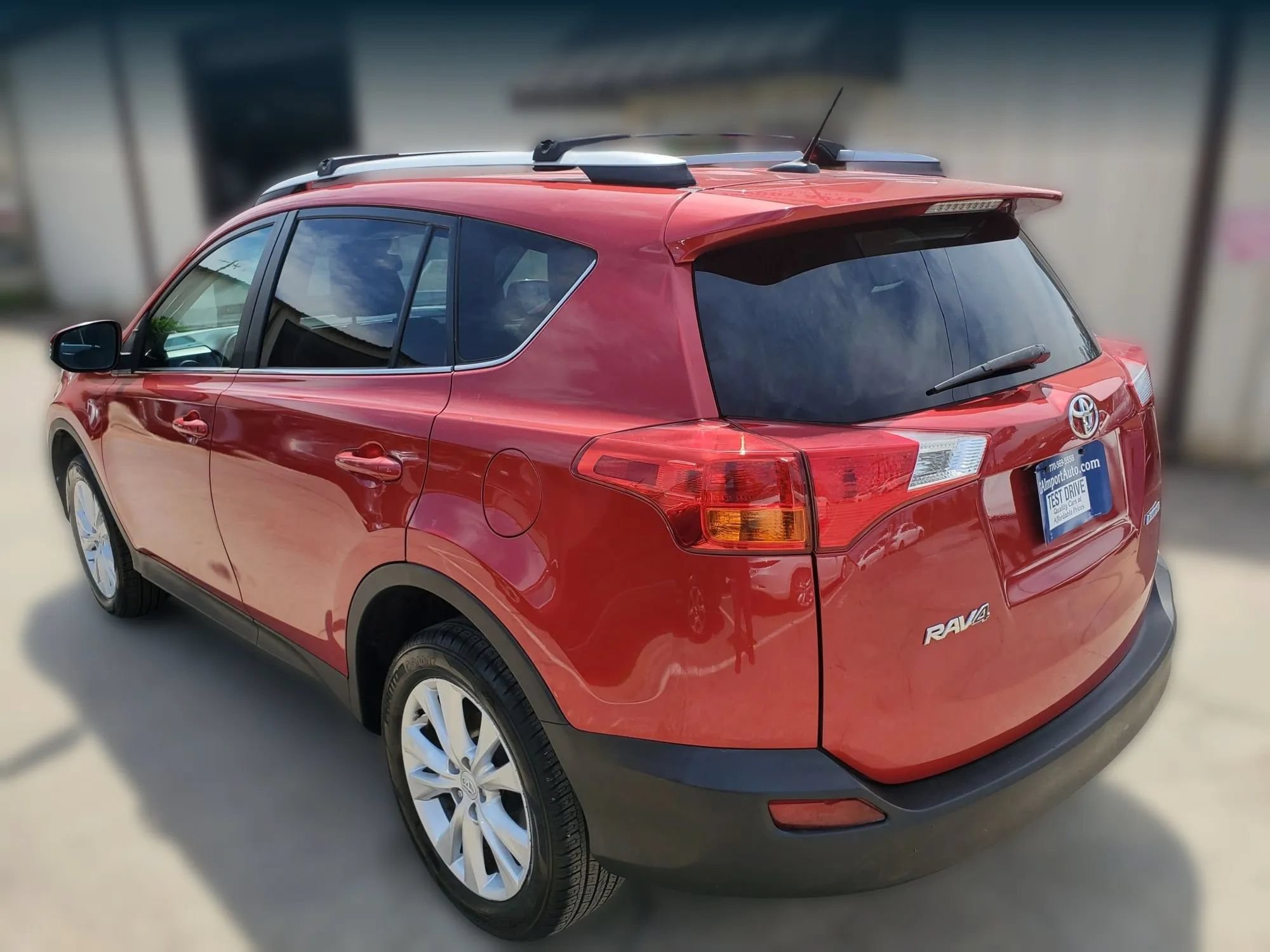 Used 2015 Toyota RAV4 Limited w/ Technology Package FWD image 9