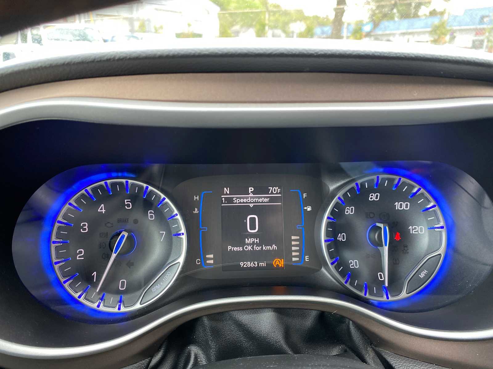 Used 2017 Chrysler Pacifica Touring-L FWD image 18