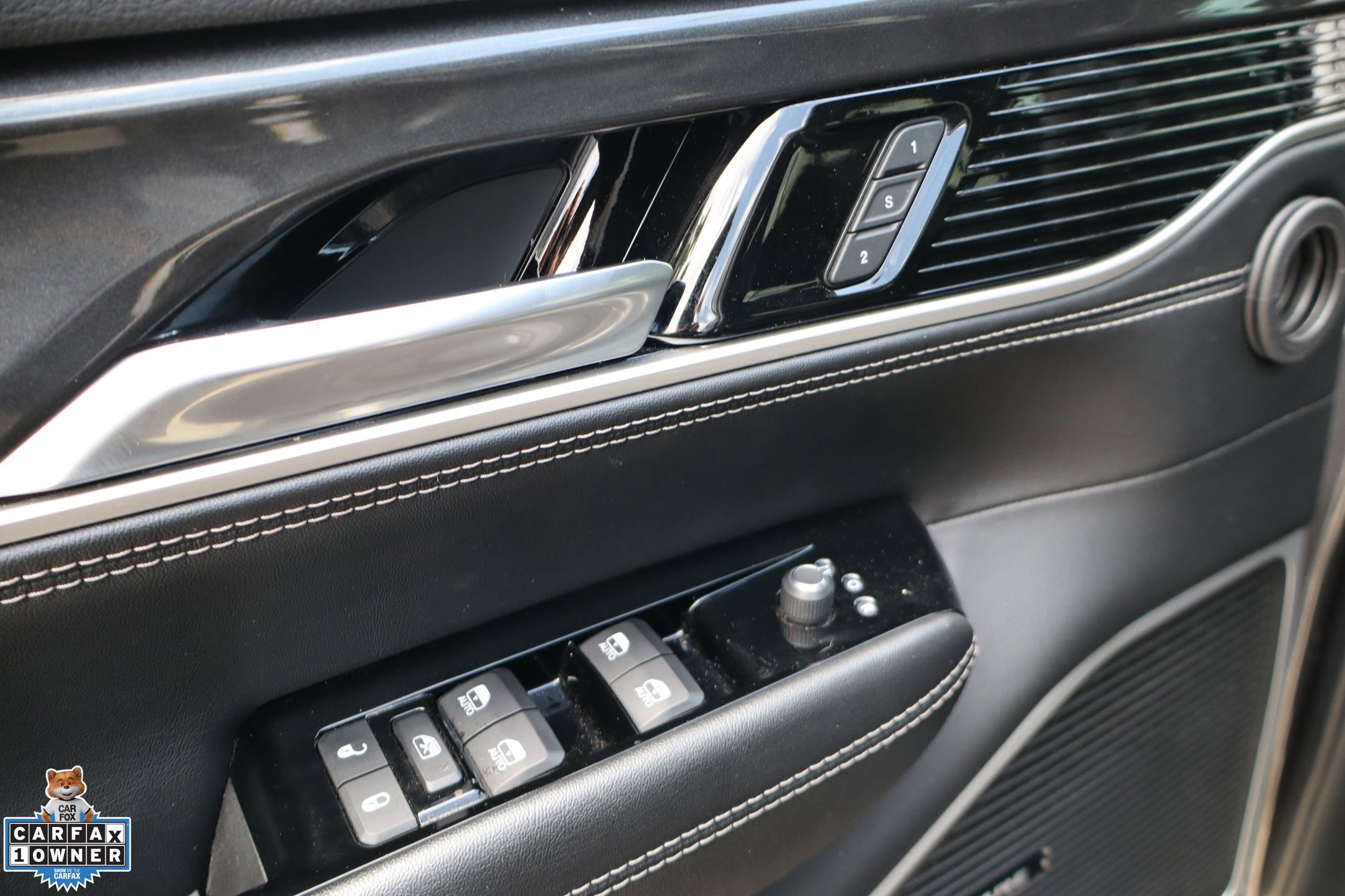 Used 2022 Jeep Wagoneer Series I RWD image 12