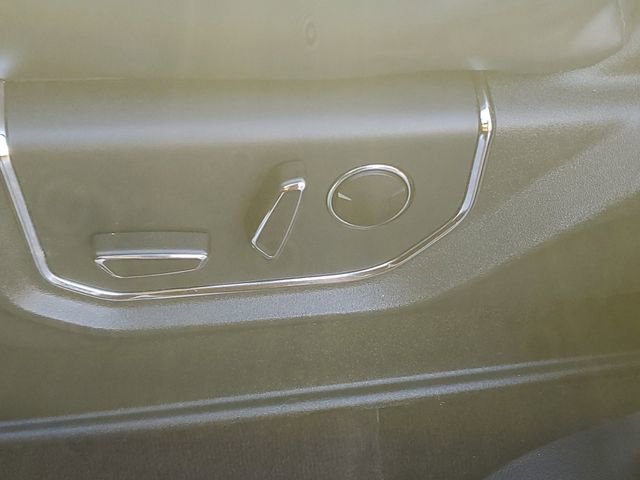 Used 2023 Ford Expedition Max Platinum image 24