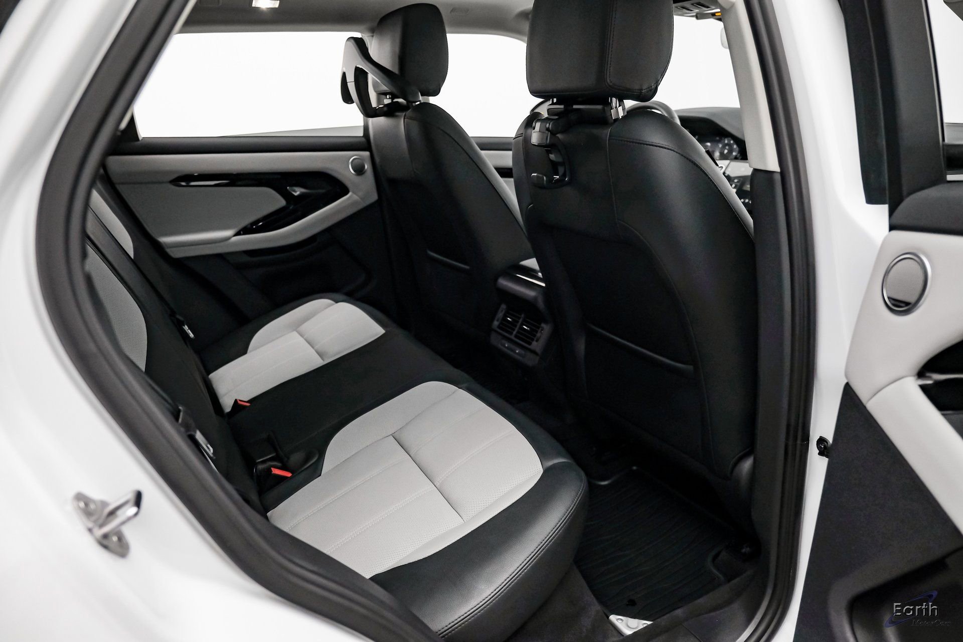 Used 2024 Land Rover Range Rover Evoque Dynamic SE image 71