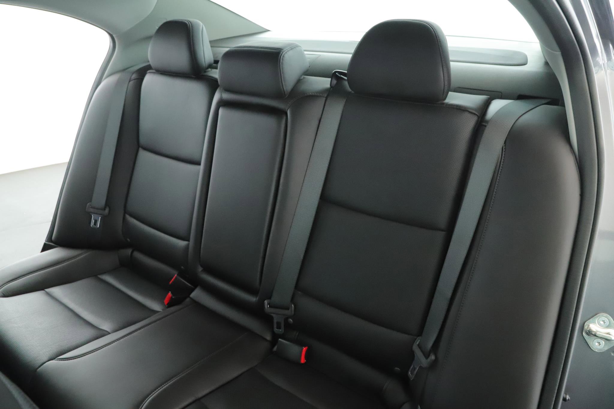 Used 2020 Acura TLX w/ Technology Package FWD image 6