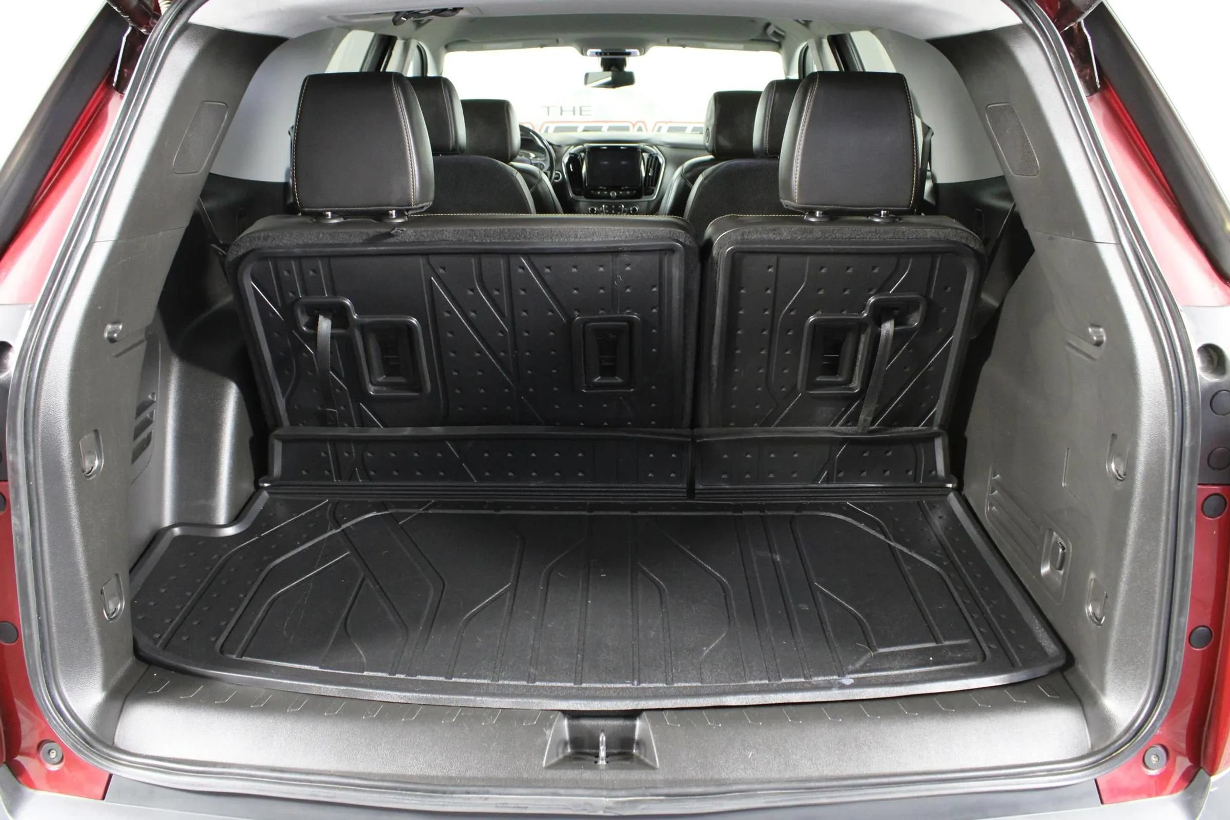 Used 2021 Chevrolet Traverse RS w/ LPO, Floor Liner Package AWD/4WD image 28