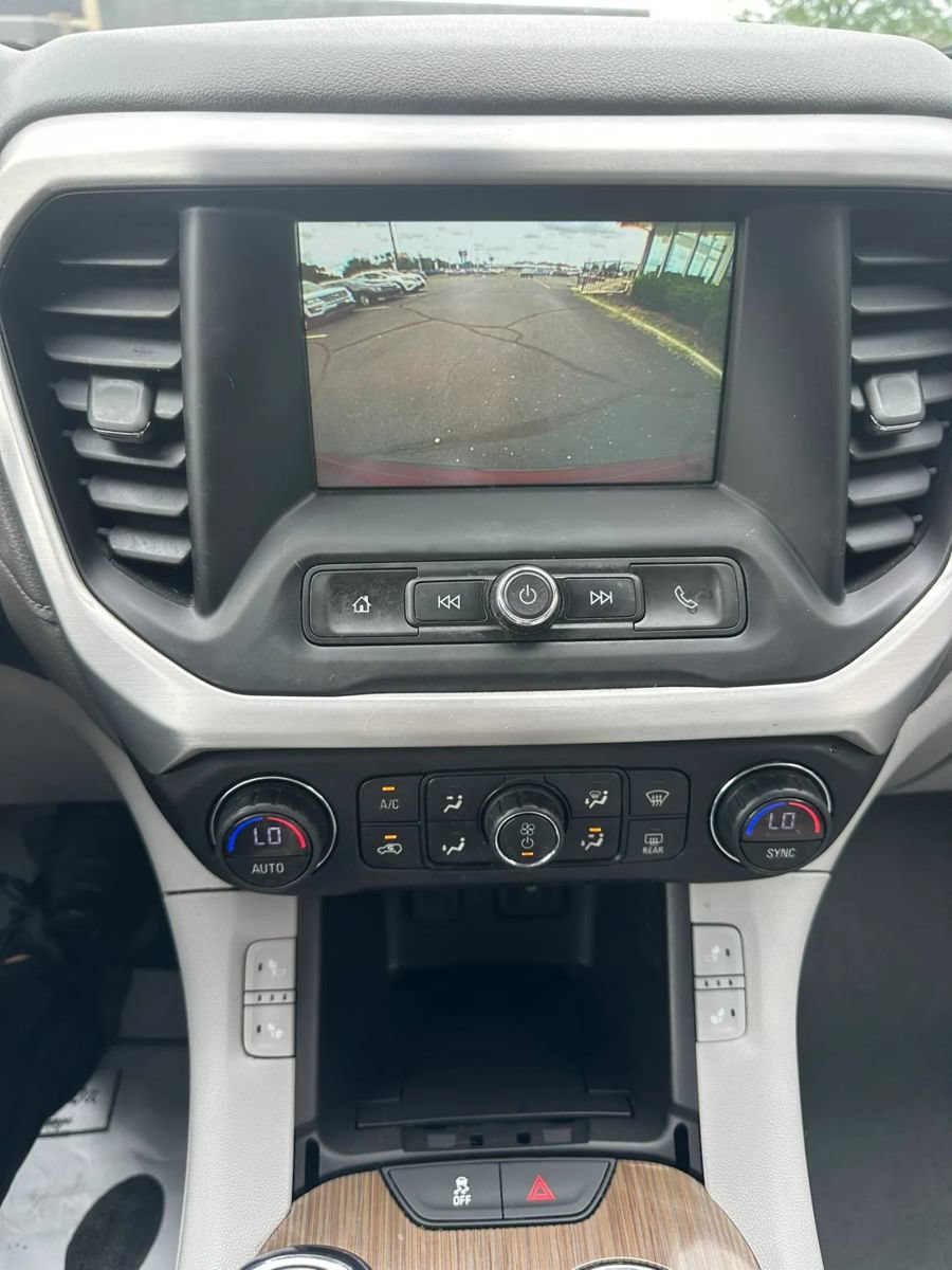 Used 2019 GMC Acadia SLE FWD image 19