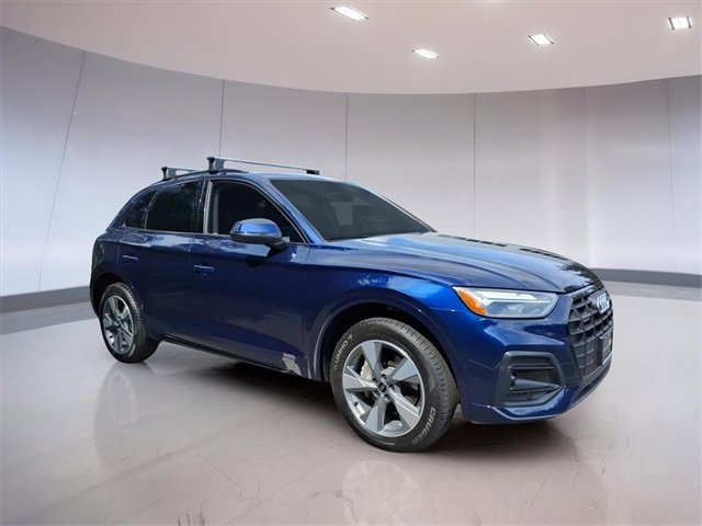 Certified 2025 Audi Q5 2.0T Premium w/ Convenience Plus Package image 1