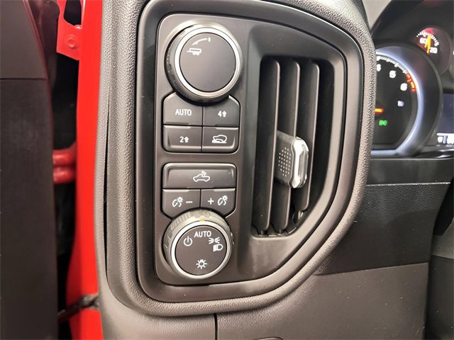 Used 2020 Chevrolet Silverado 1500 Custom w/ Custom Value Package image 15