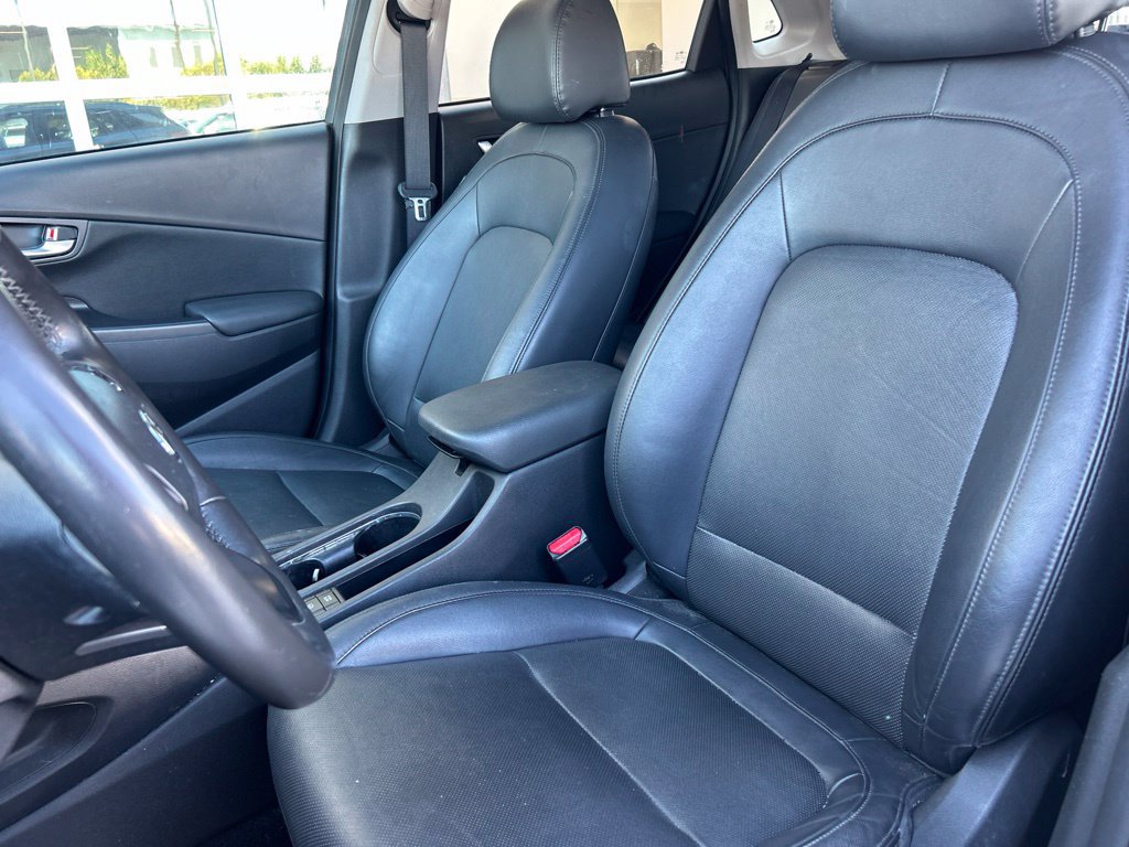 Used 2022 Hyundai Kona Limited FWD image 21