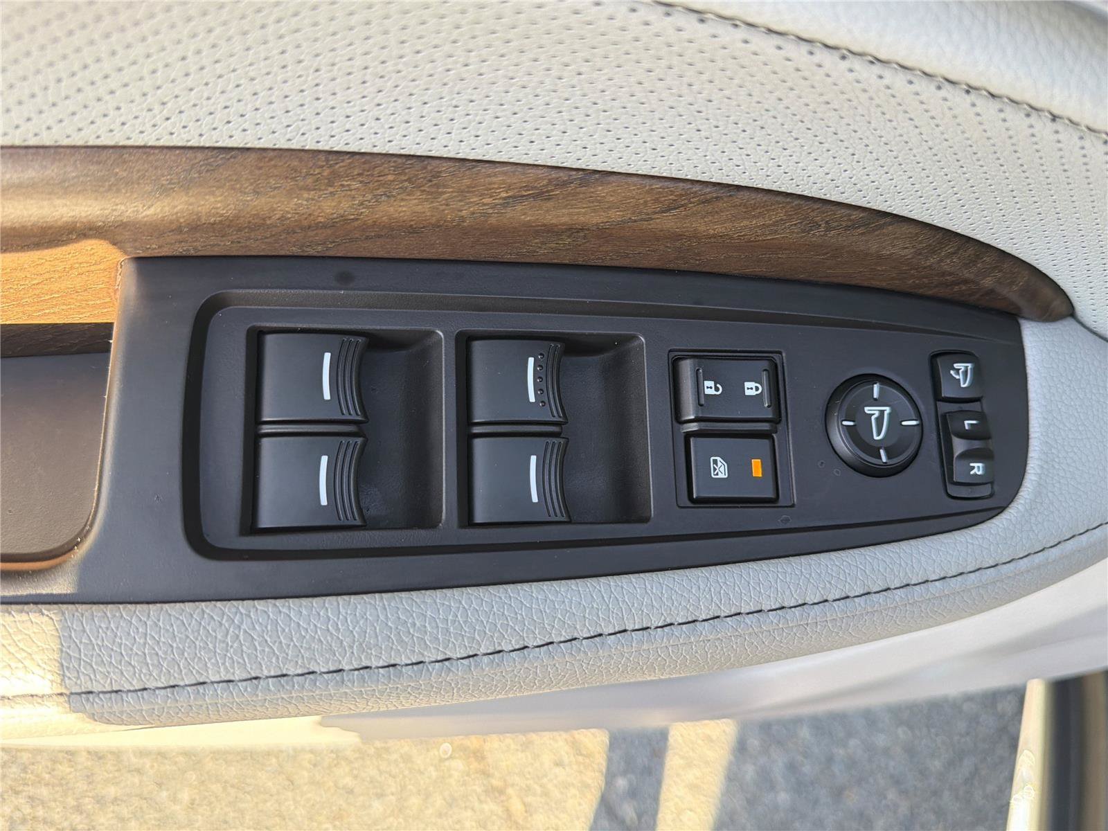 Used 2020 Acura MDX SH-AWD w/ Technology Package image 20