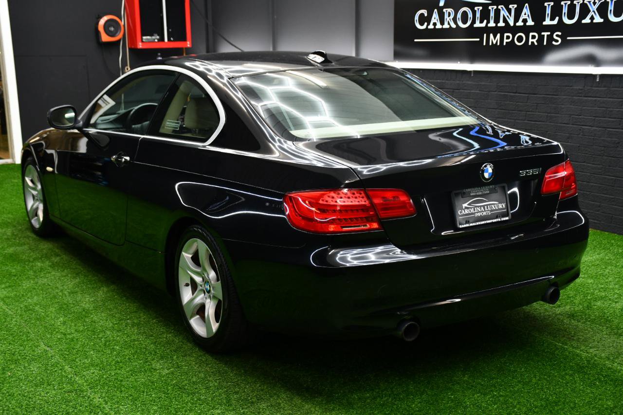 Used 2011 BMW 335i Coupe image 2