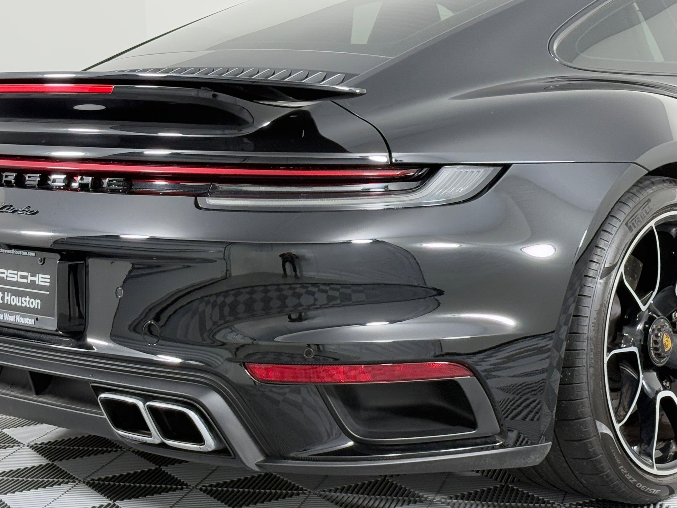 Used 2022 Porsche 911 Turbo image 13