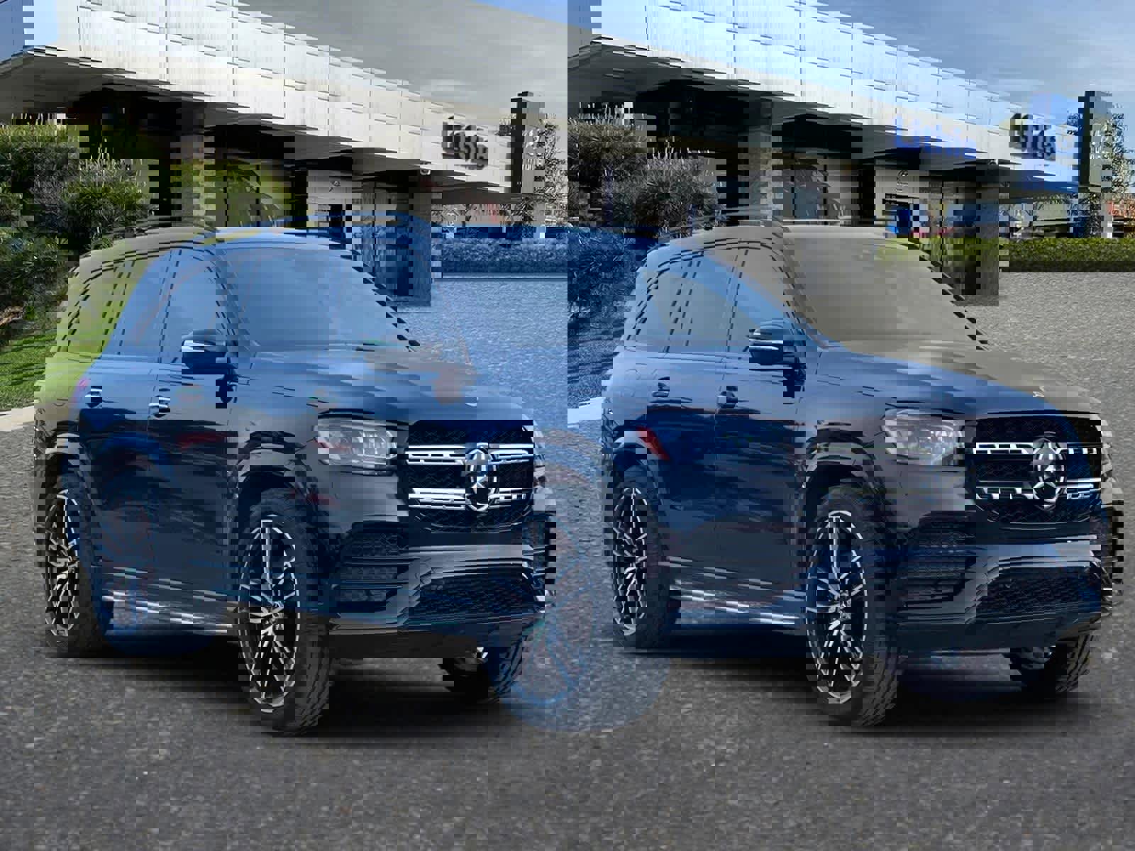 Used 2022 Mercedes-Benz GLS 450 4MATIC image 9