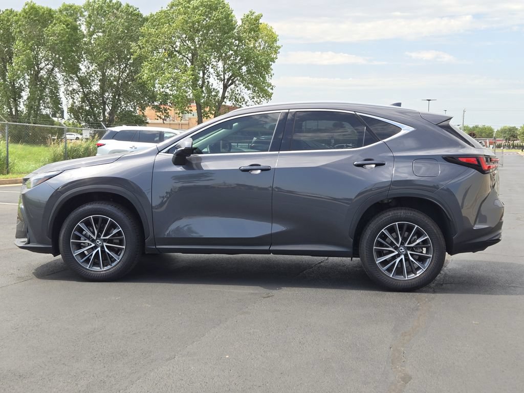 Used 2025 Lexus NX 250 FWD w/ Accessory Package (K3) image 4