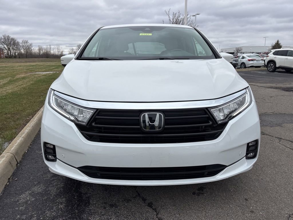 Used 2023 Honda Odyssey Touring image 2