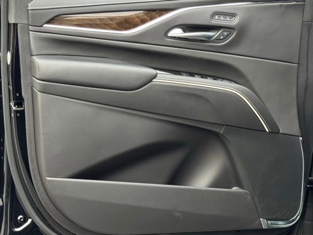 Certified 2024 Cadillac Escalade Sport Platinum w/ LPO, ONYX Package image 15